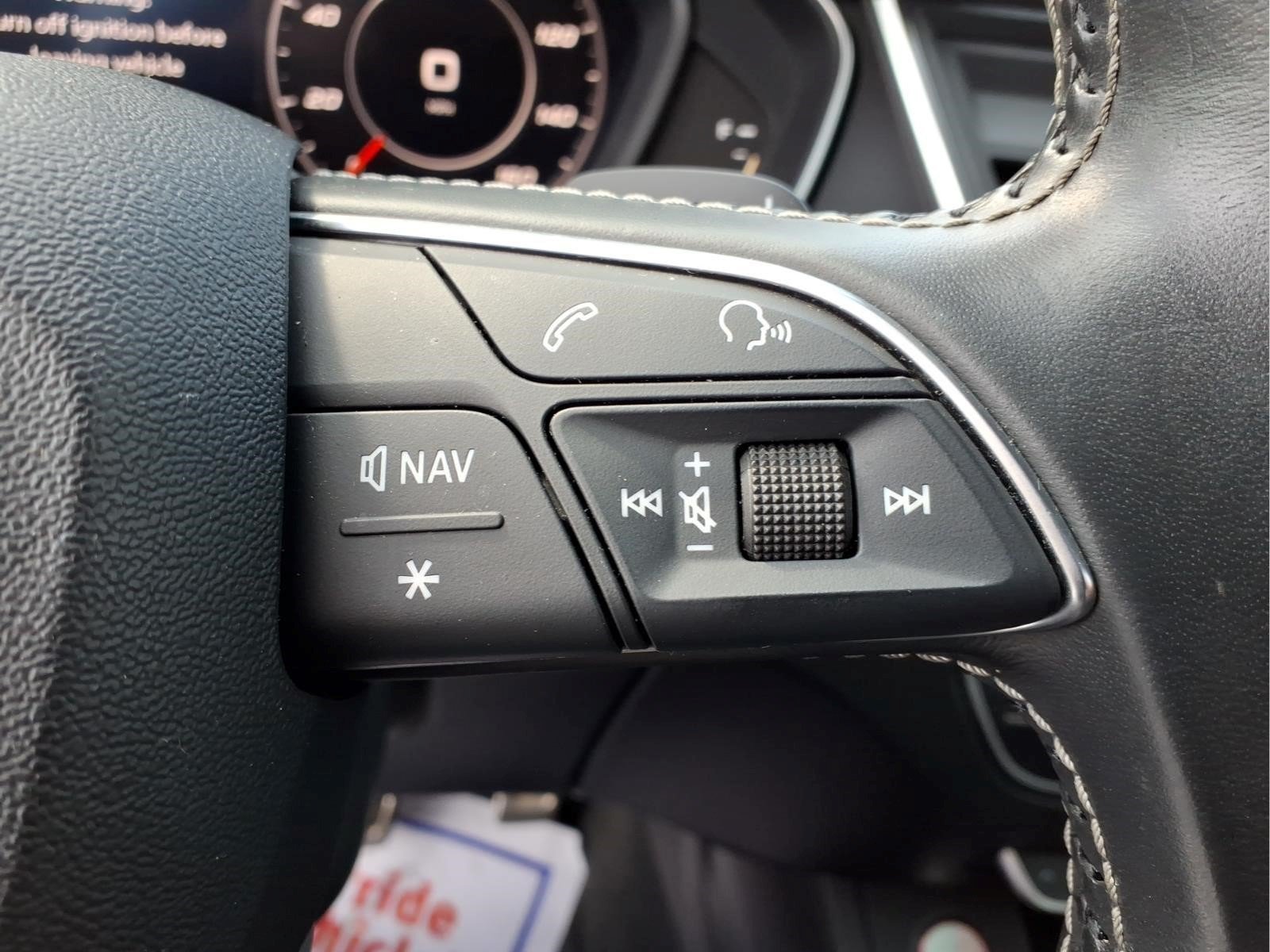 Used 2018 Audi SQ5 Premium Plus w/ S Sport Package AWD/4WD image 21