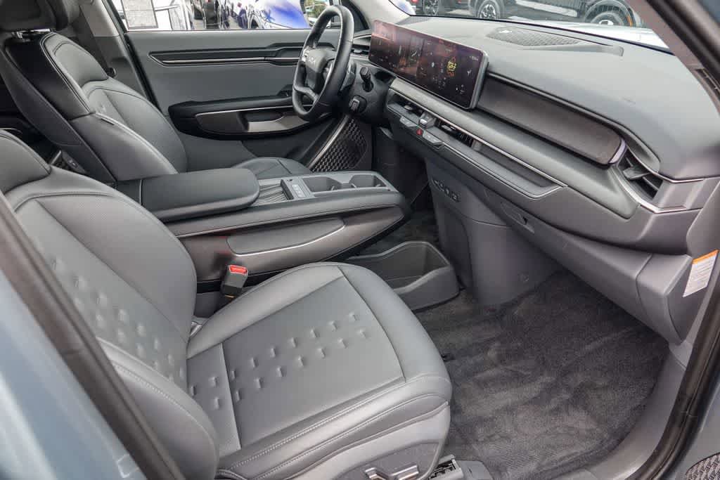 Certified 2024 Kia EV9 Wind AWD/4WD image 15