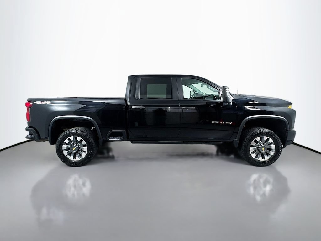 Used 2021 Chevrolet Silverado 2500 Custom w/ Custom Value Package AWD/4WD image 5