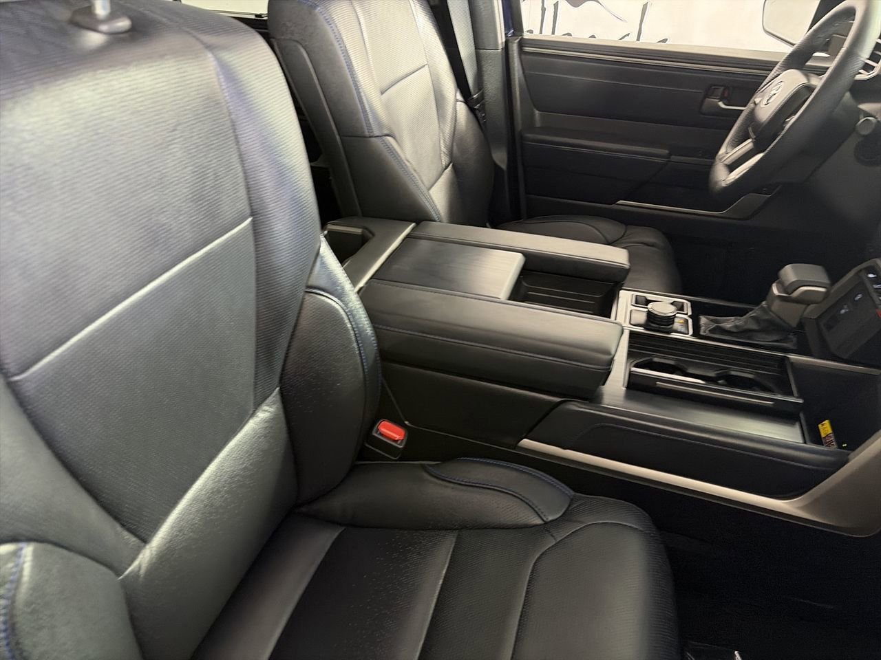 Used 2026 Toyota Sequoia Platinum AWD/4WD image 25