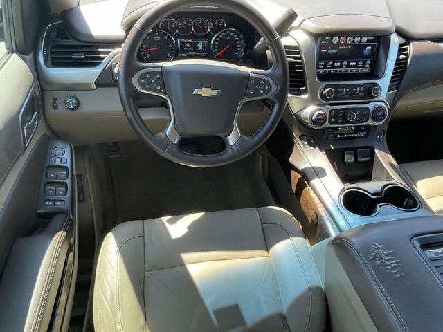 Used 2017 Chevrolet Suburban LT RWD image 14