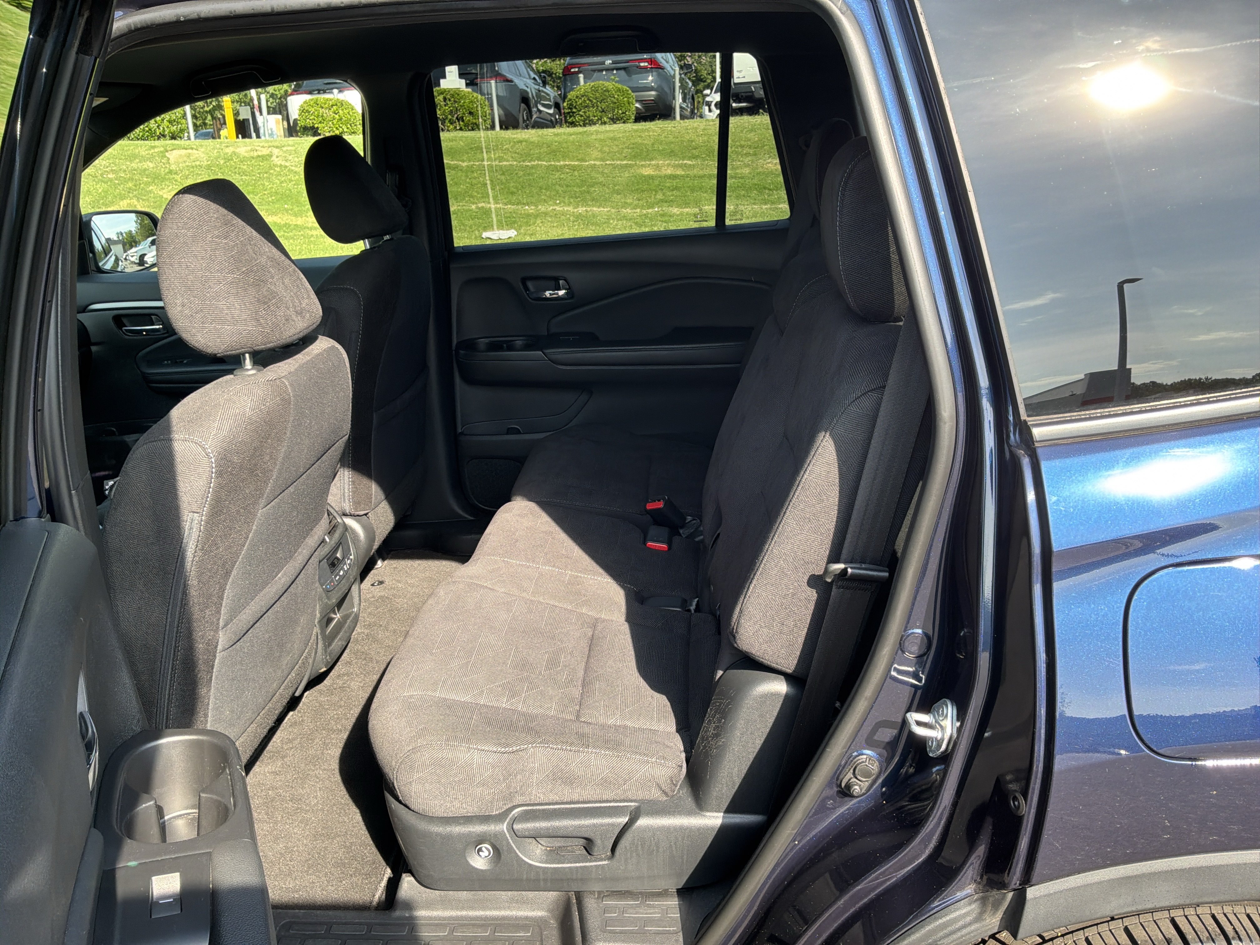 Used 2022 Honda Pilot Sport image 29