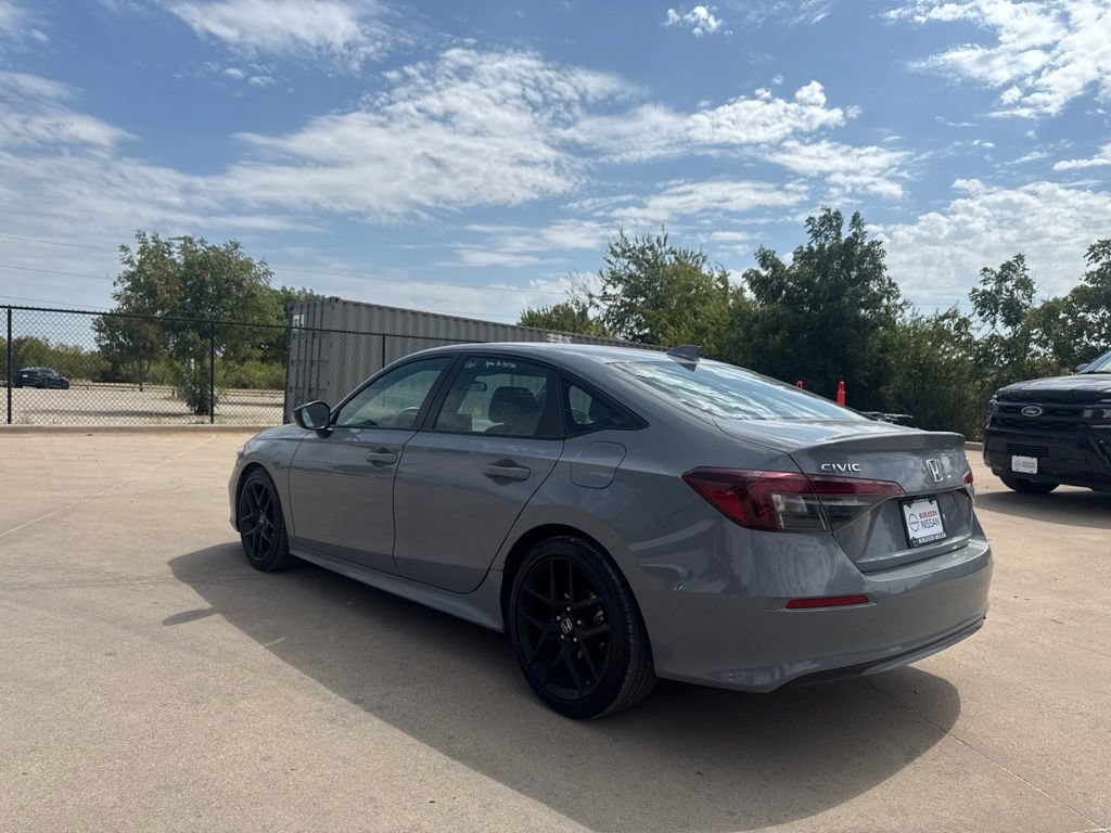 Used 2025 Honda Civic Sport image 3