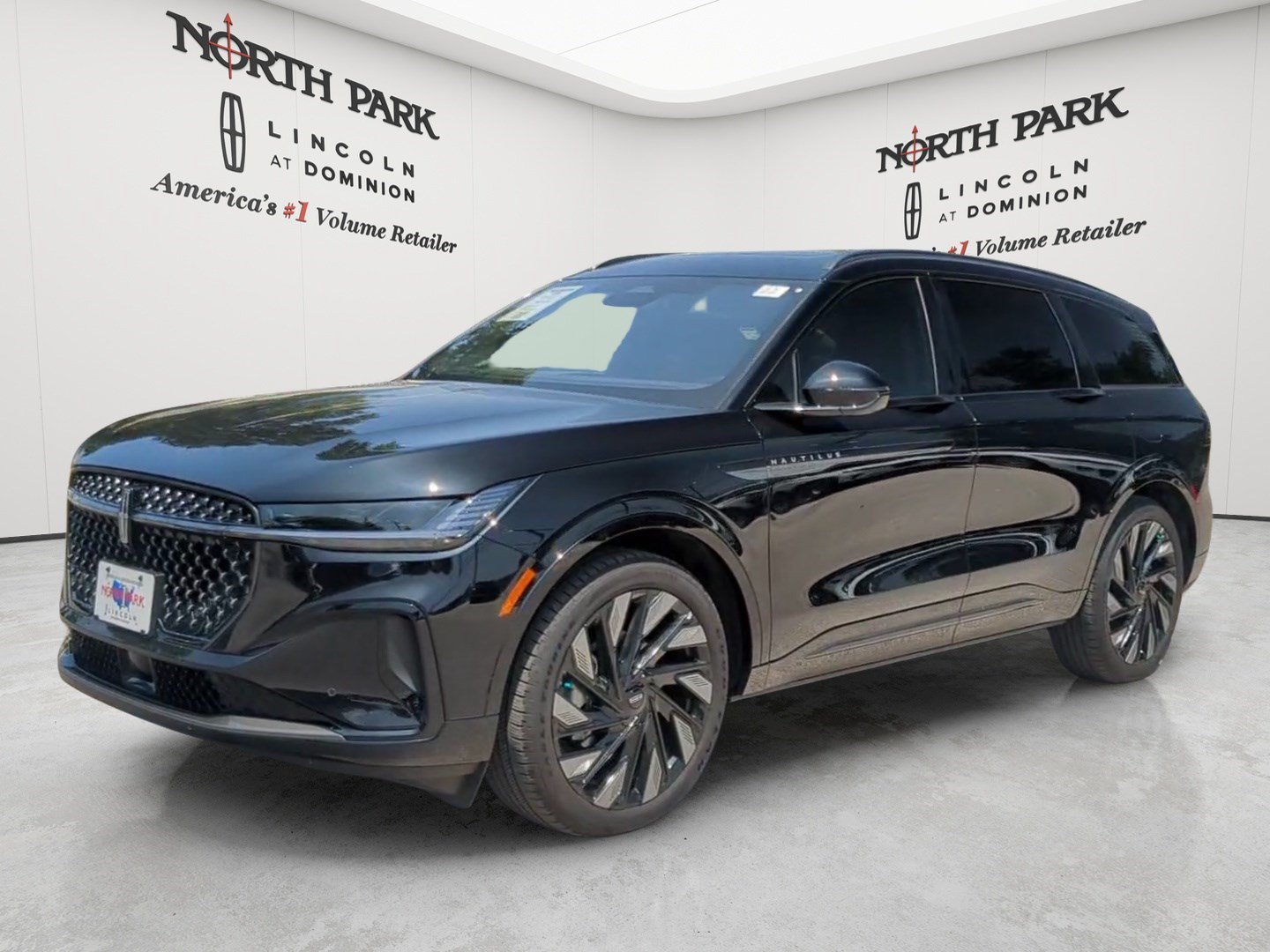 New 2026 Lincoln Nautilus Reserve w/ Jet Appearance Package