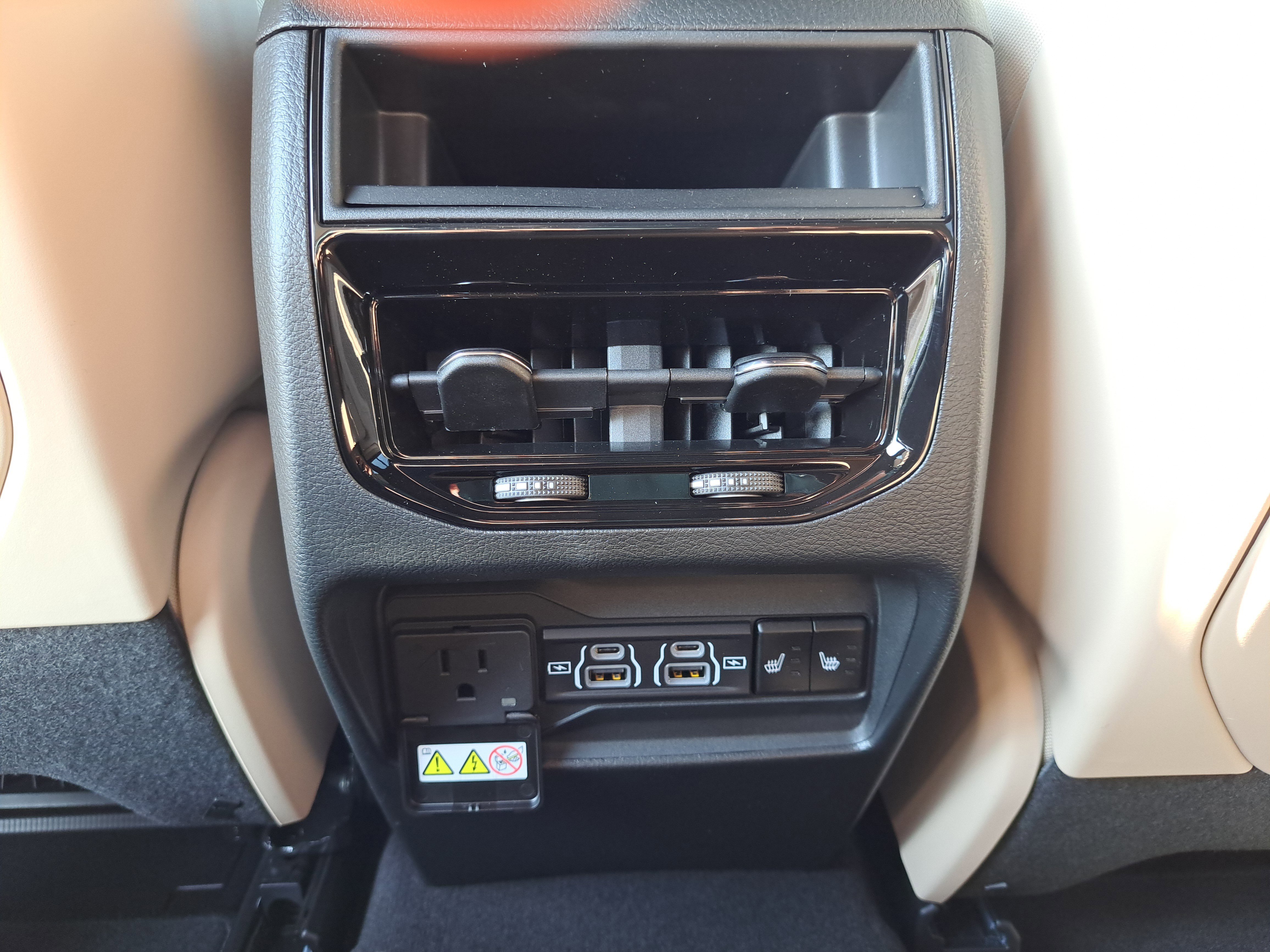 New 2025 Jeep Grand Cherokee Limited w/ Luxury Tech Group II image 12