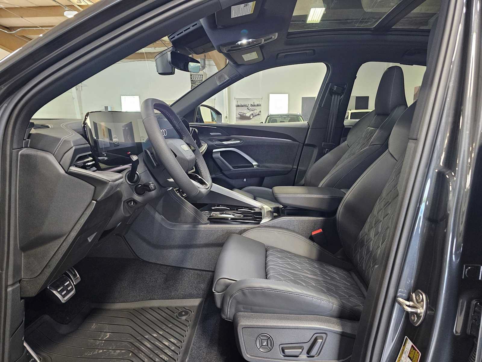 New 2026 Audi SQ5 Prestige AWD/4WD image 23