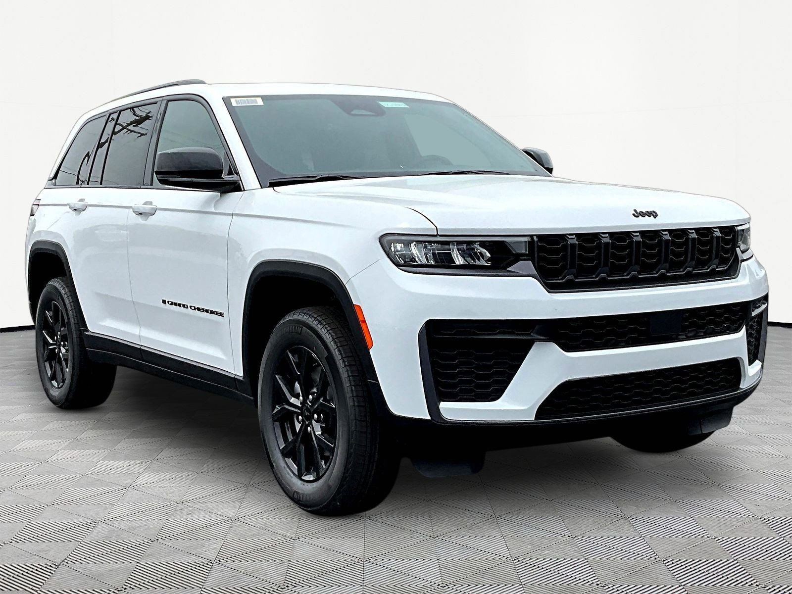 New 2026 Jeep Grand Cherokee Altitude AWD/4WD image 3