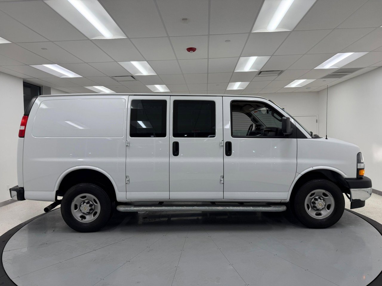 Used 2023 Chevrolet Express 2500 w/ Driver Convenience Package image 41