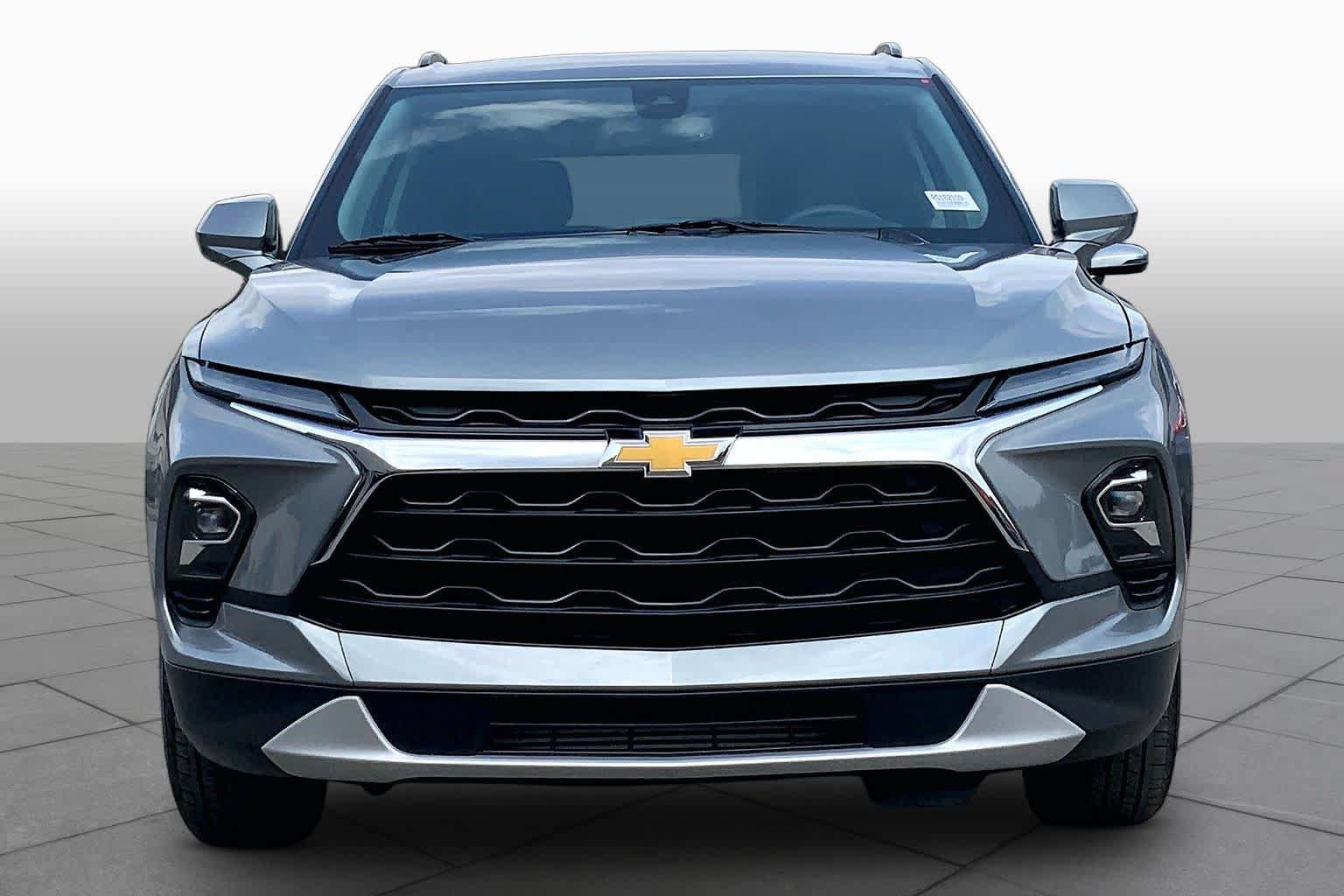 Used 2024 Chevrolet Blazer LT w/ Convenience Package FWD image 4