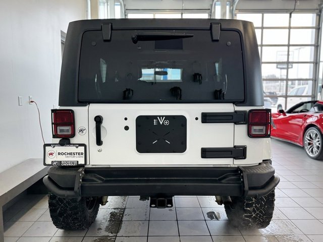 Used 2018 Jeep Wrangler Unlimited Sport image 31