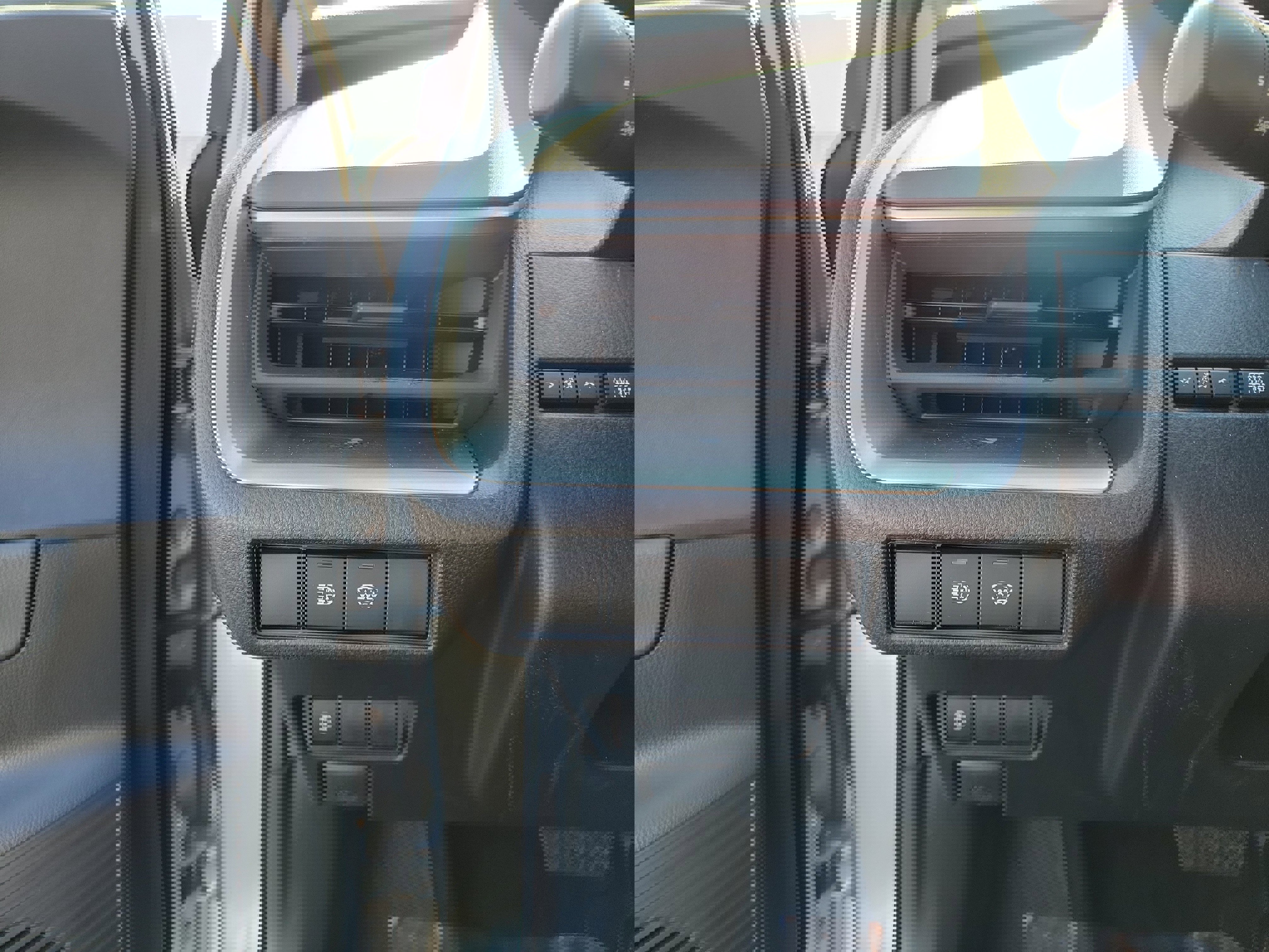 Used 2024 Toyota Prius LE FWD image 21