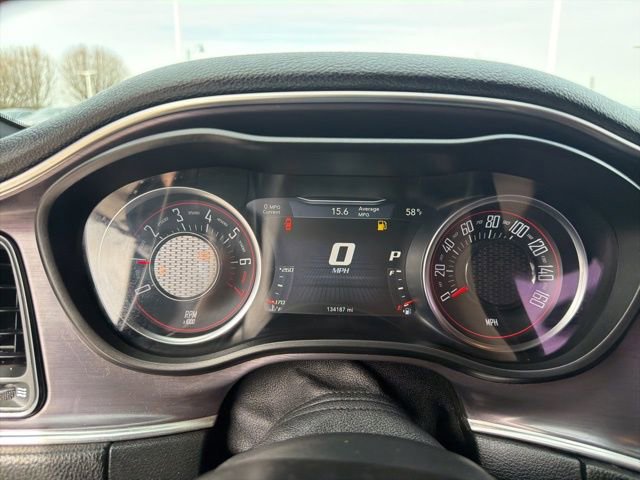 Used 2017 Dodge Challenger SXT image 30