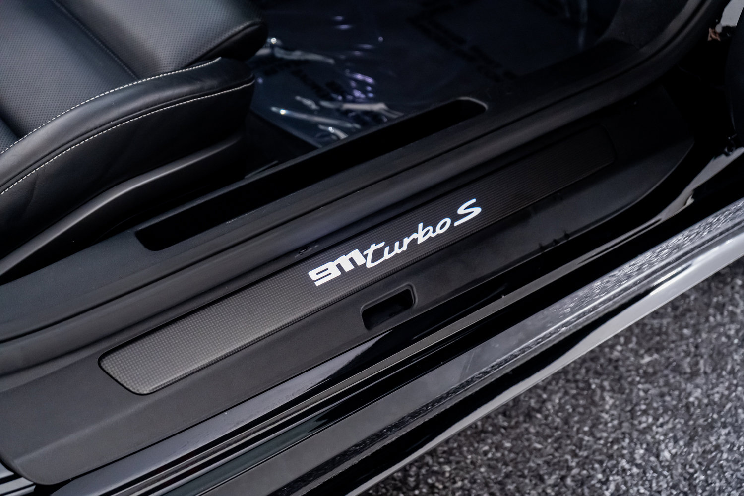 Used 2021 Porsche 911 Turbo S image 25