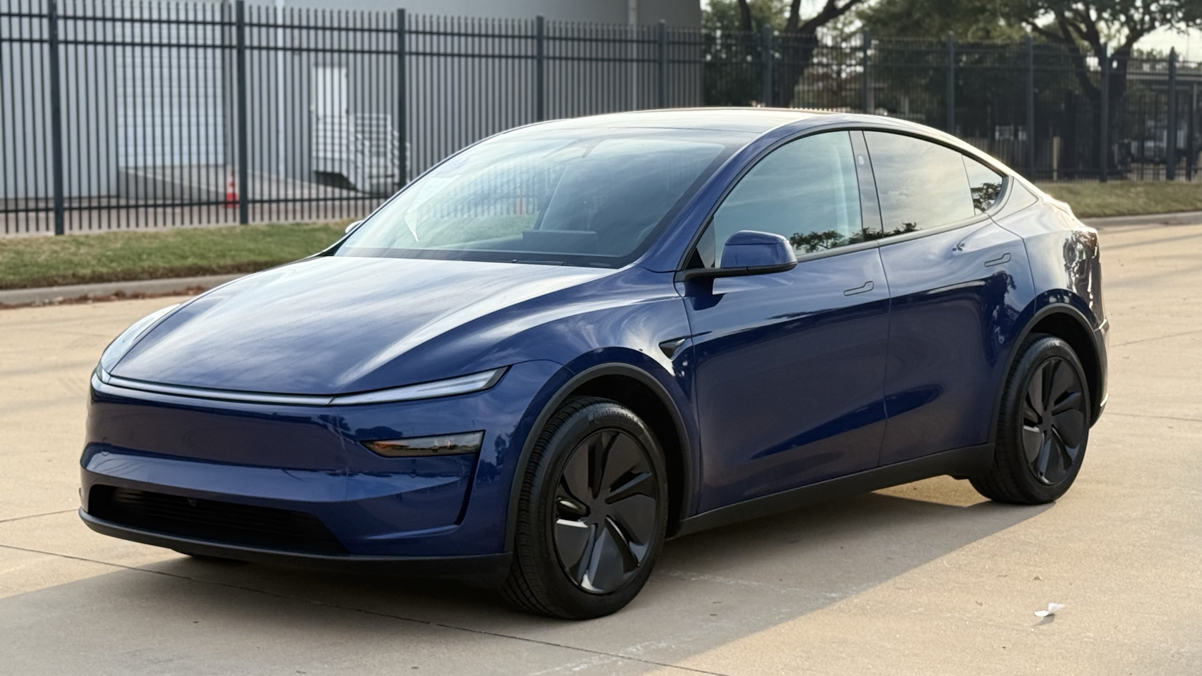 Used 2026 Tesla Model Y AWD image 6