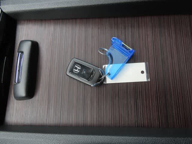 Certified 2021 Honda Ridgeline Black Edition image 29