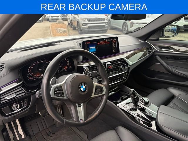 Used 2022 BMW M550i xDrive w/ Executive Package image 3