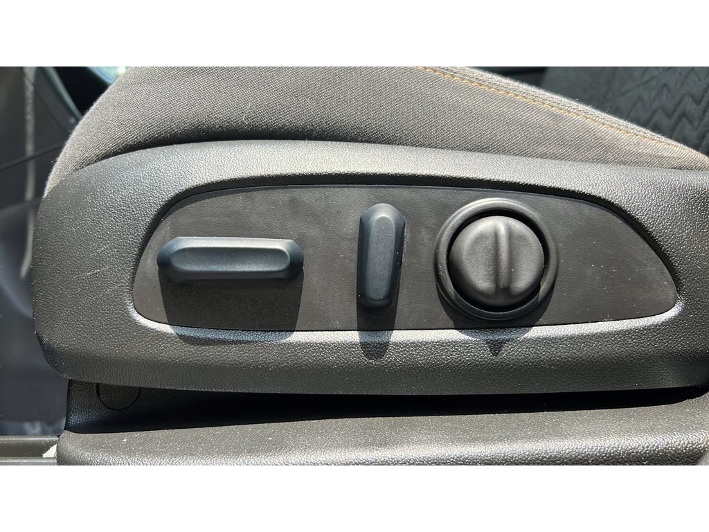 Certified 2024 Chevrolet Equinox LT AWD/4WD image 25