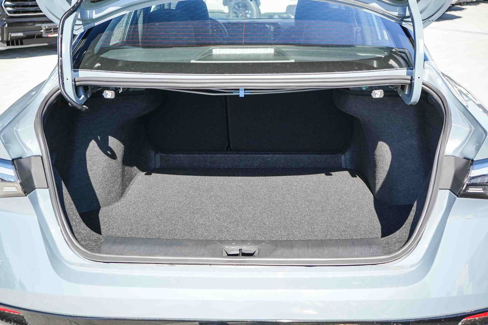 New 2027 Nissan Sentra SR FWD image 12