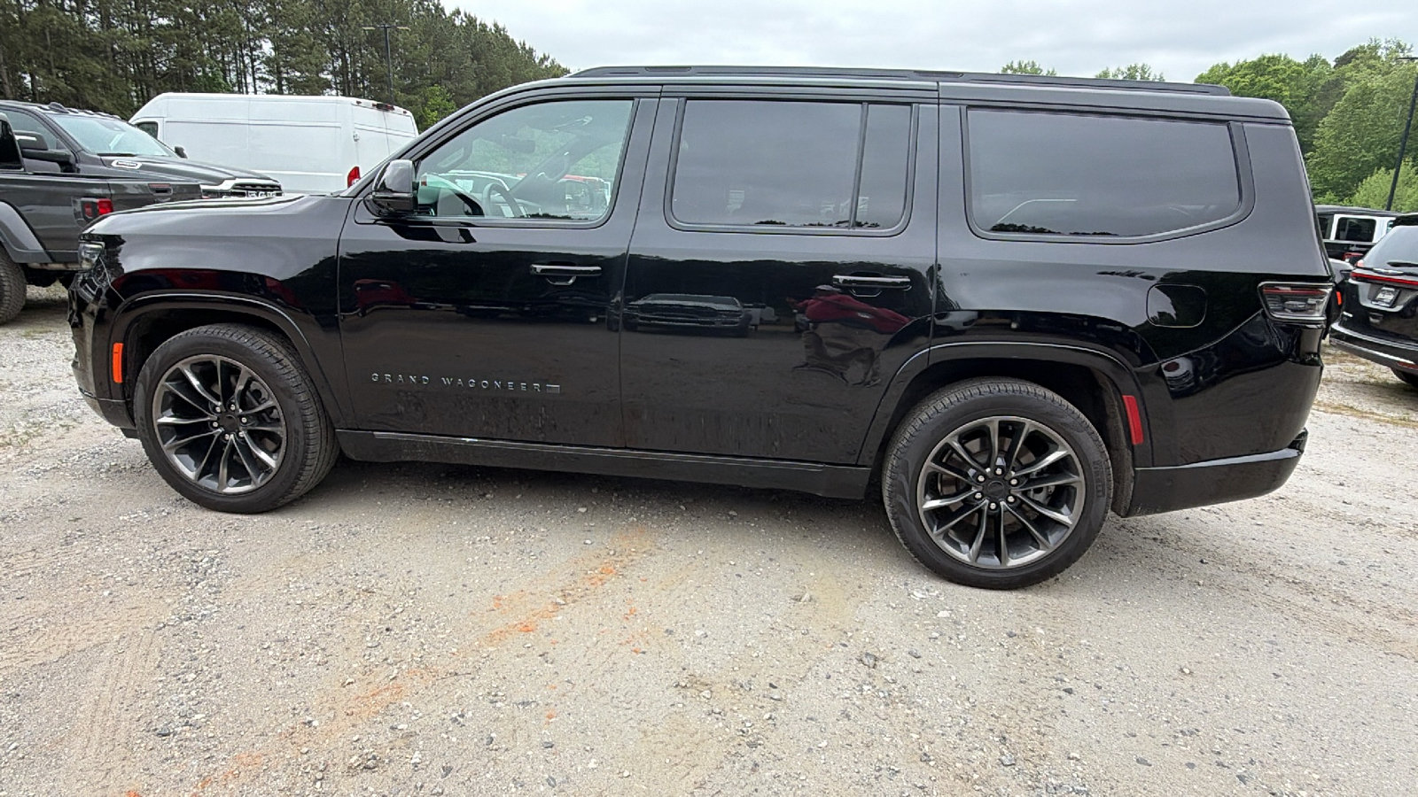 Certified 2025 Jeep Grand Wagoneer Series II Obsidian w/ Quick Order Packagew 28T AWD/4WD image 11