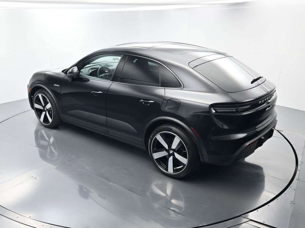 Certified 2024 Porsche Macan 4 Electric image 37