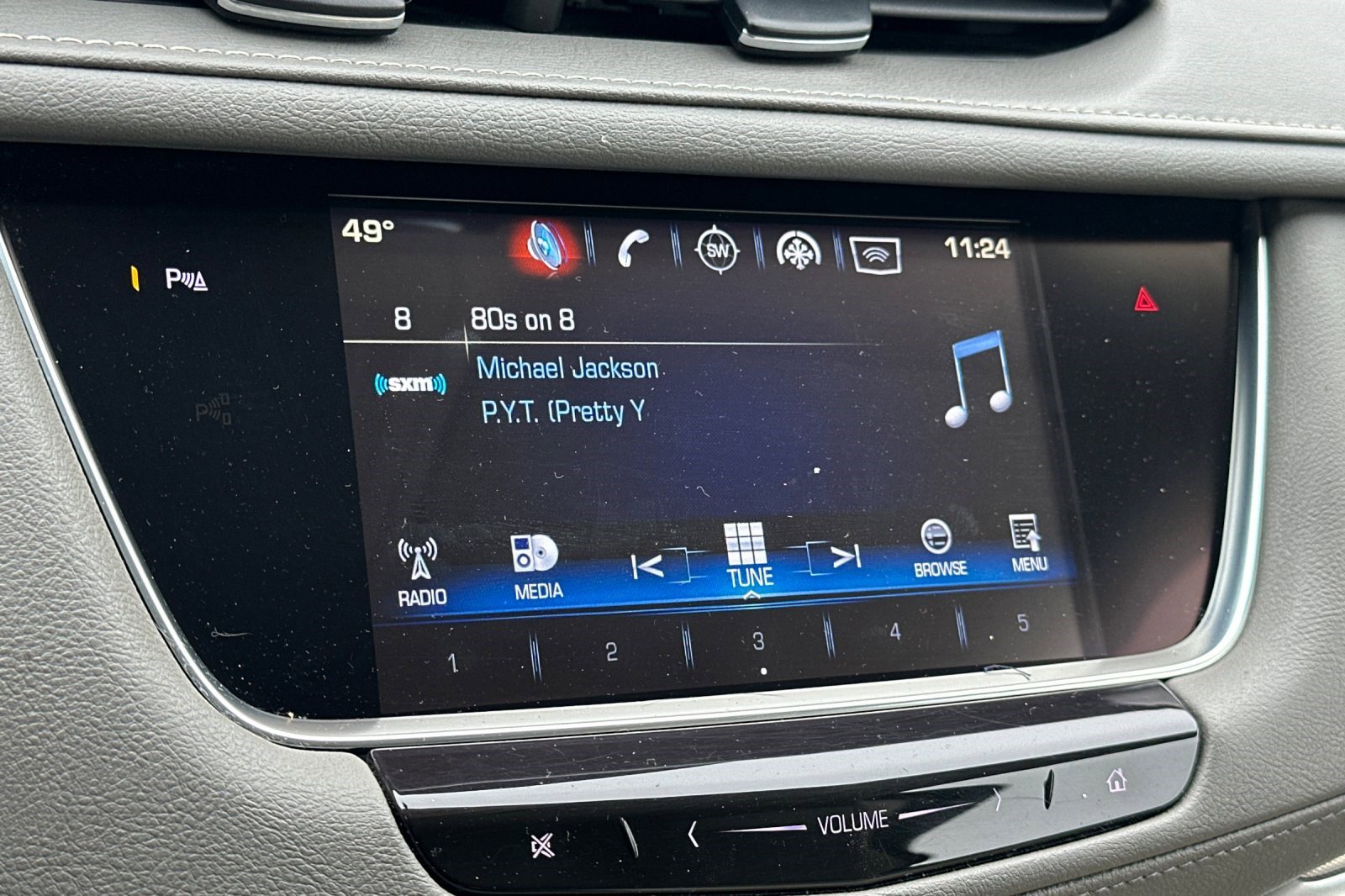 Used 2018 Cadillac XT5 Luxury w/ Driver Awareness Package image 26