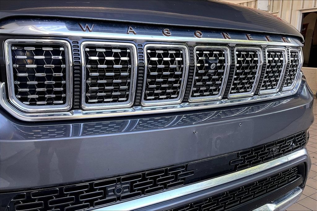 Used 2024 Jeep Grand Wagoneer L Series III AWD/4WD image 28