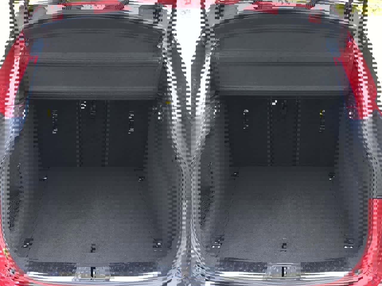 Used 2024 Jaguar F-PACE R-Dynamic S image 36