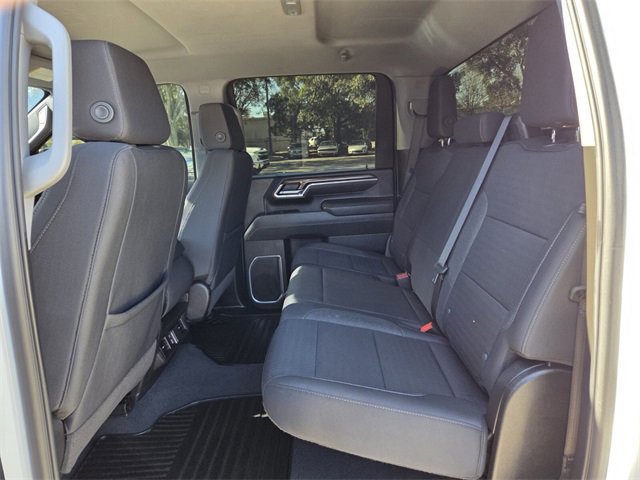 Used 2025 Chevrolet Silverado 2500 LT w/ Convenience Package image 13