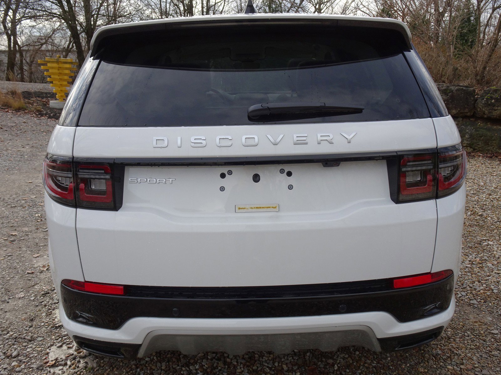 New 2025 Land Rover Discovery Sport S image 9