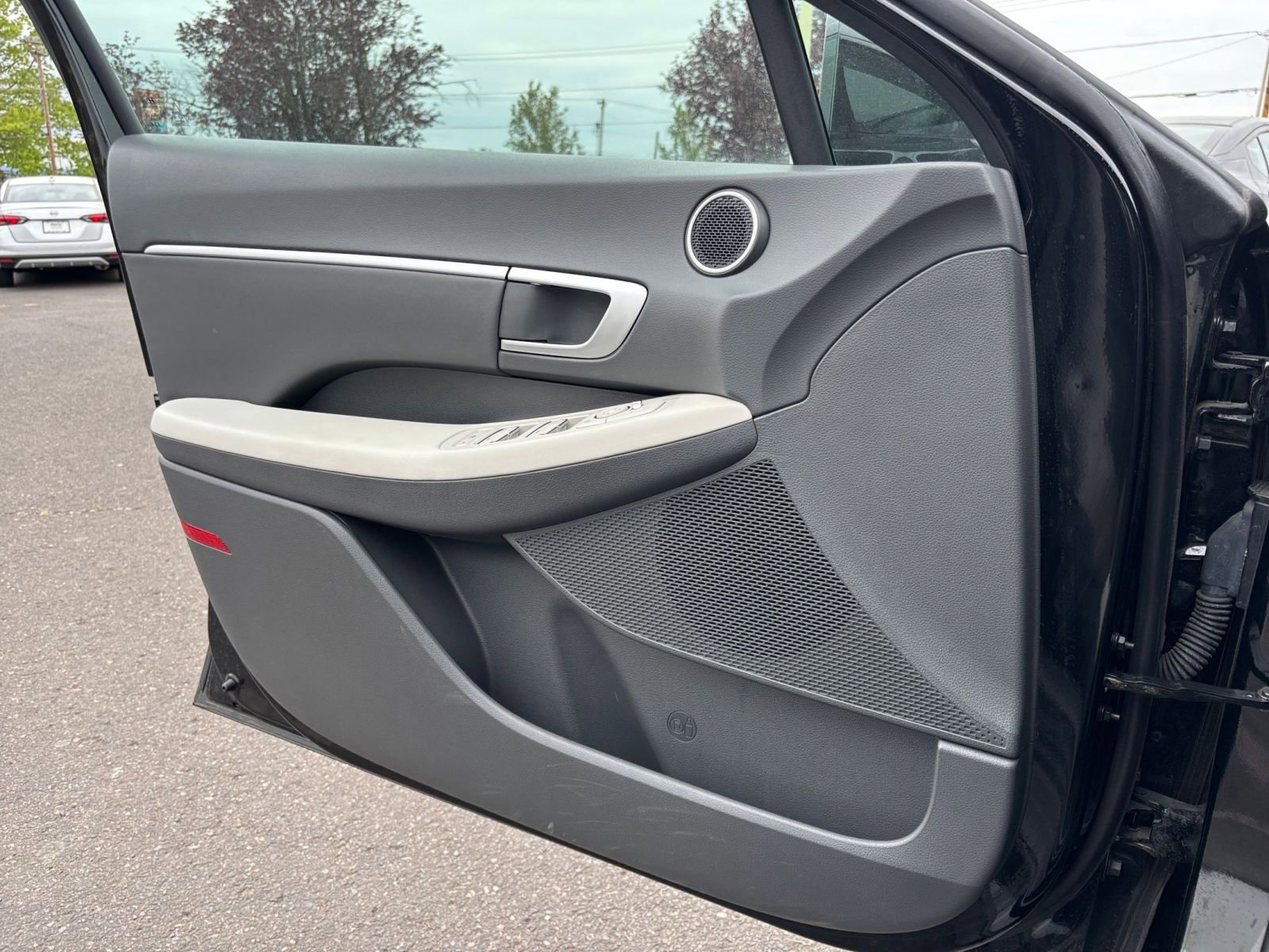 Used 2025 Hyundai Sonata SEL FWD image 18