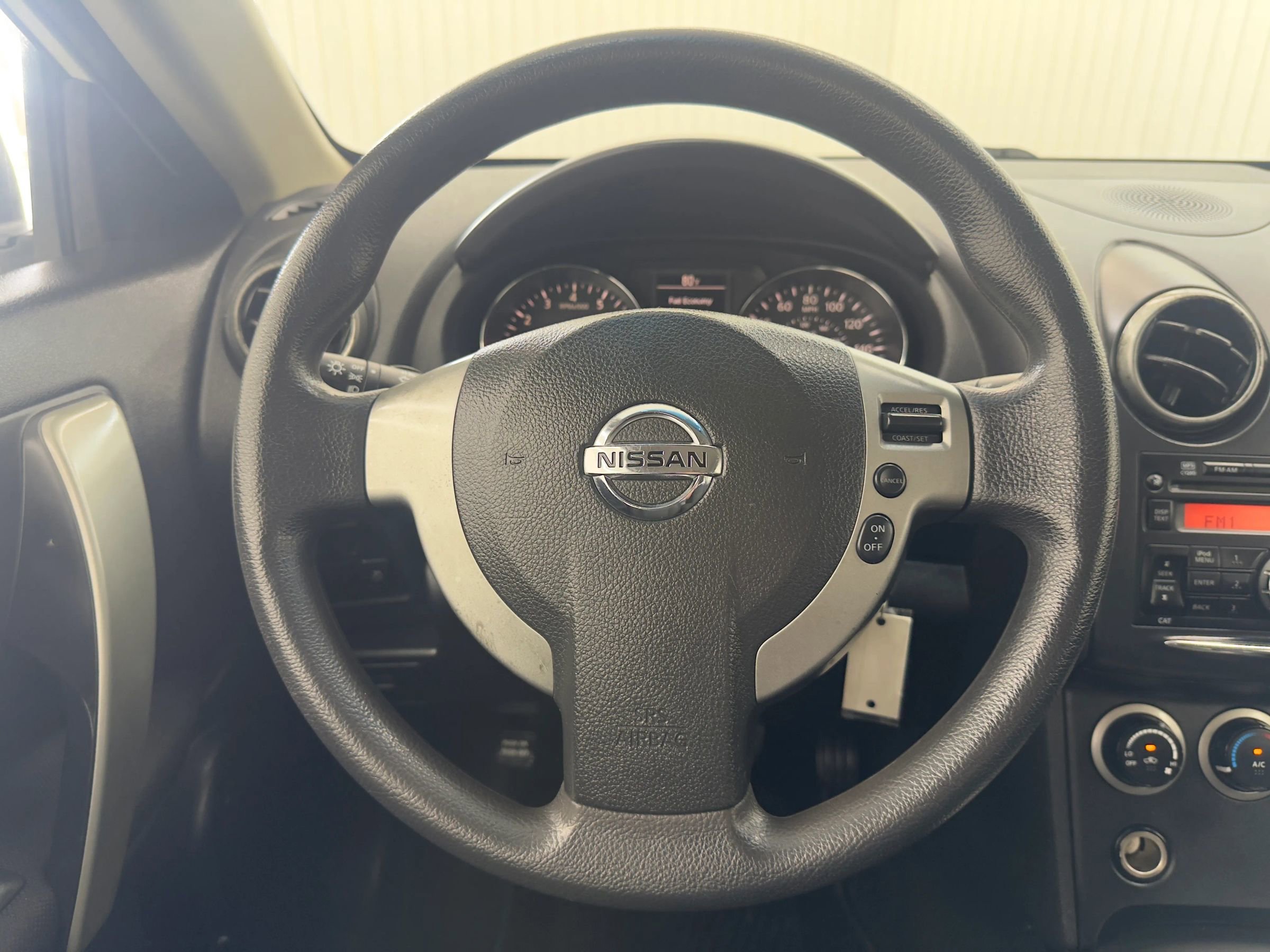 Used 2011 Nissan Rogue S image 18