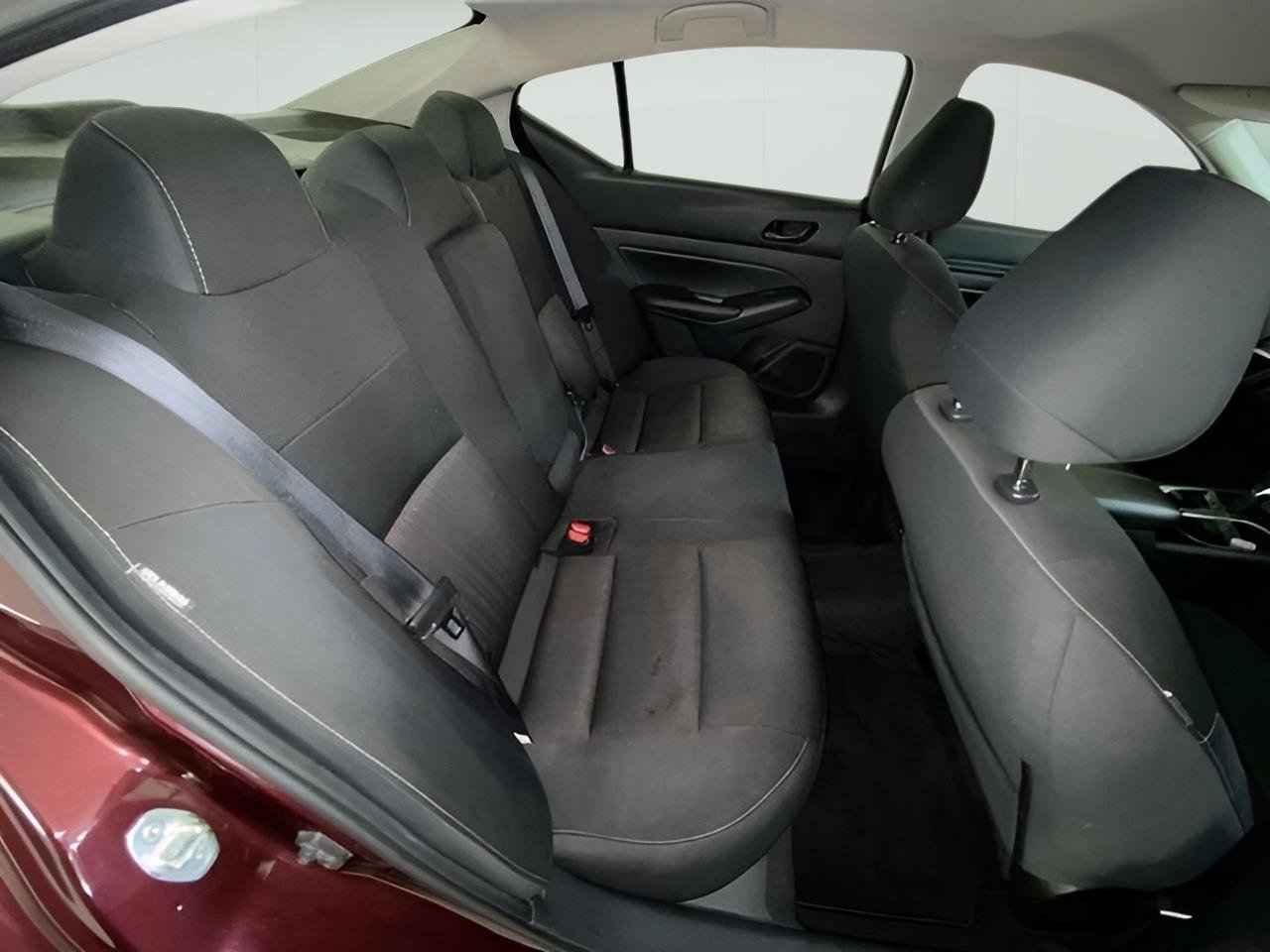 Used 2024 Nissan Altima 2.5 SV FWD image 10