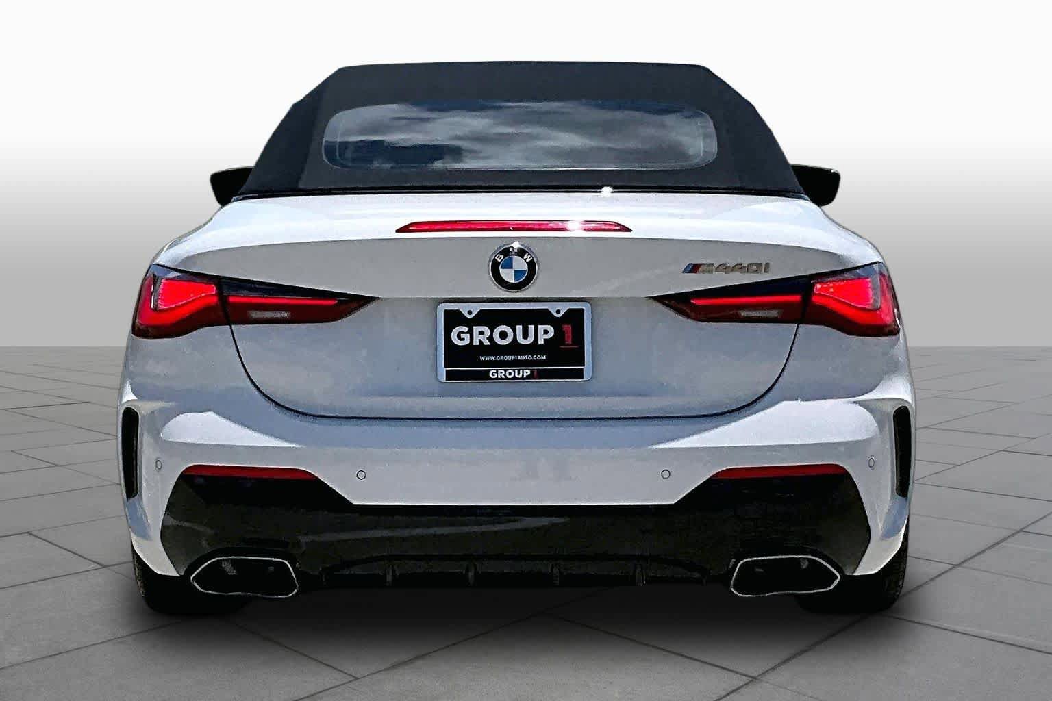 Used 2021 BMW M440i Convertible w/ Premium Package RWD image 4