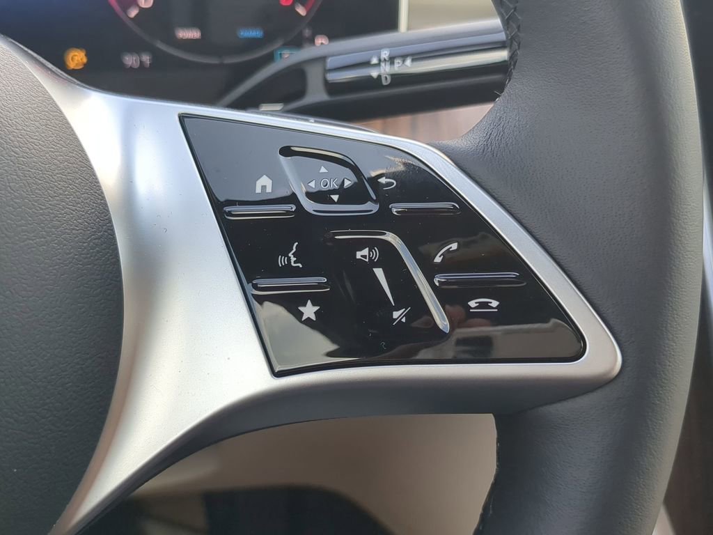 New 2025 Mercedes-Benz C 300 Sedan image 13