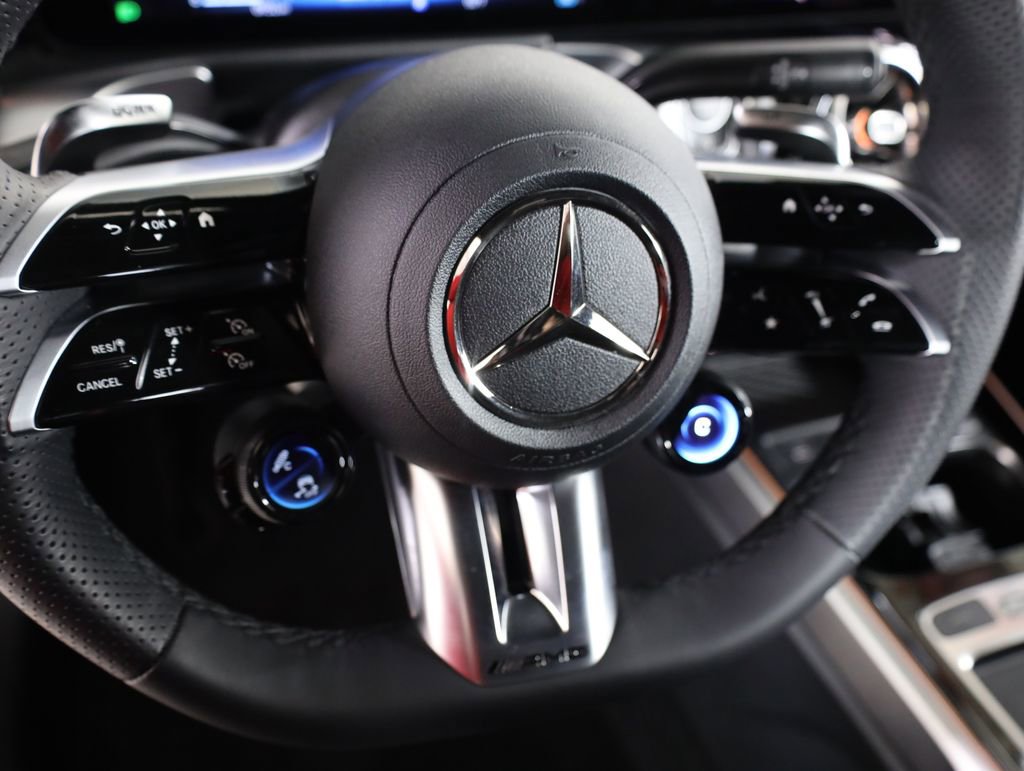 Certified 2025 Mercedes-Benz GLB 35 AMG 4MATIC image 35