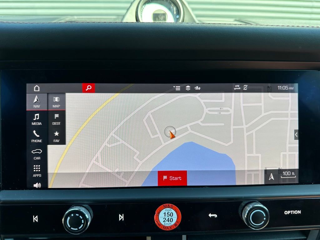 Certified 2023 Porsche Macan S image 32