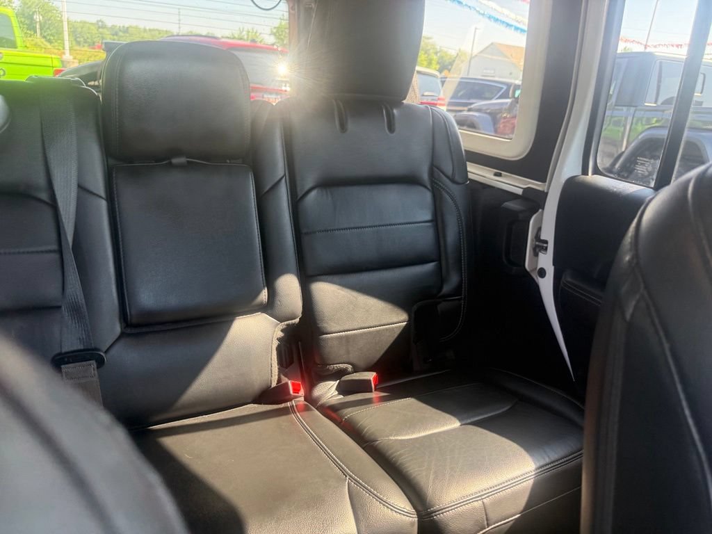Certified 2019 Jeep Wrangler Unlimited Sahara AWD/4WD image 64