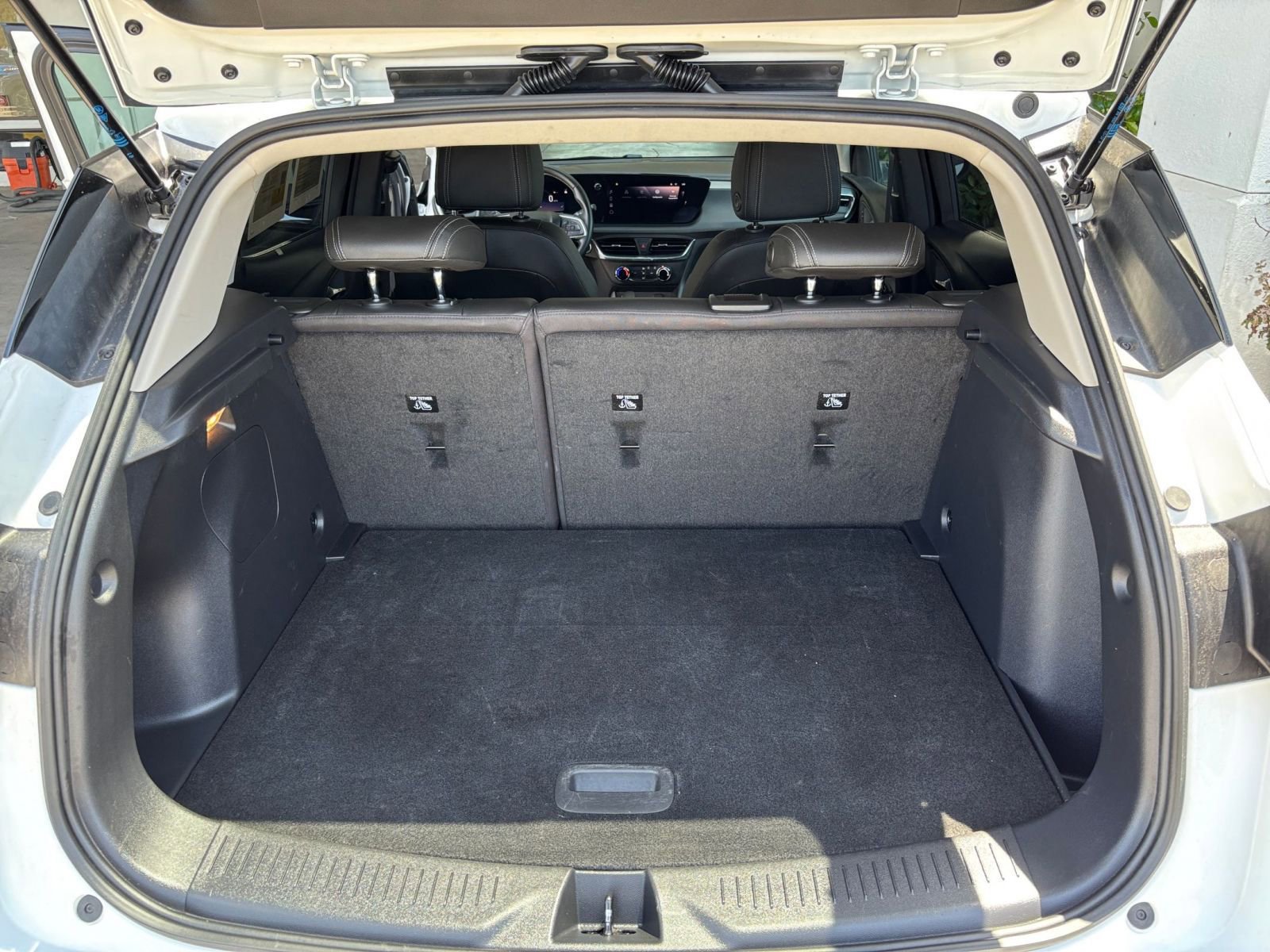 Used 2025 Buick Encore GX Preferred FWD image 31