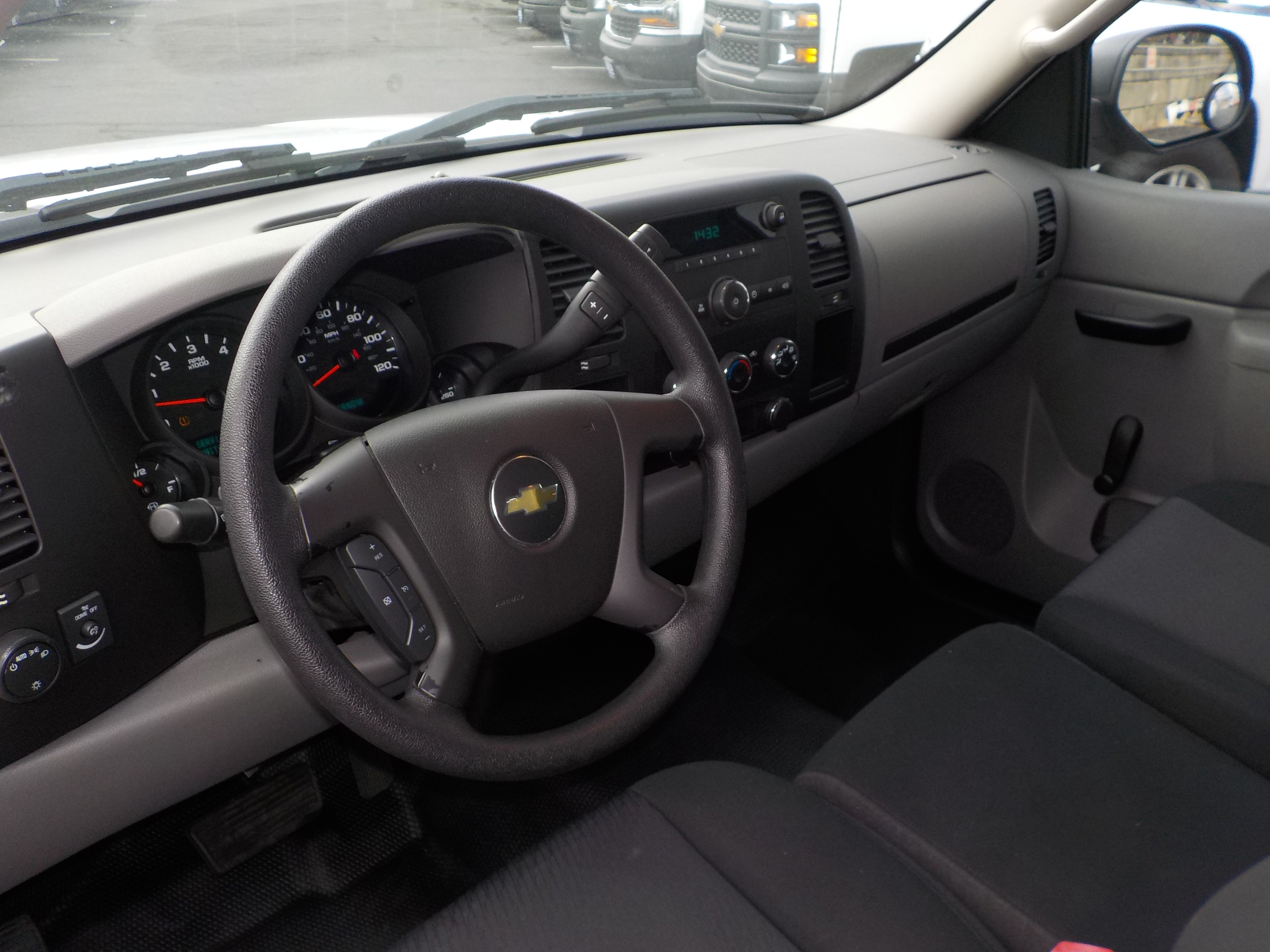 Used 2013 Chevrolet Silverado 1500 W/T RWD image 15