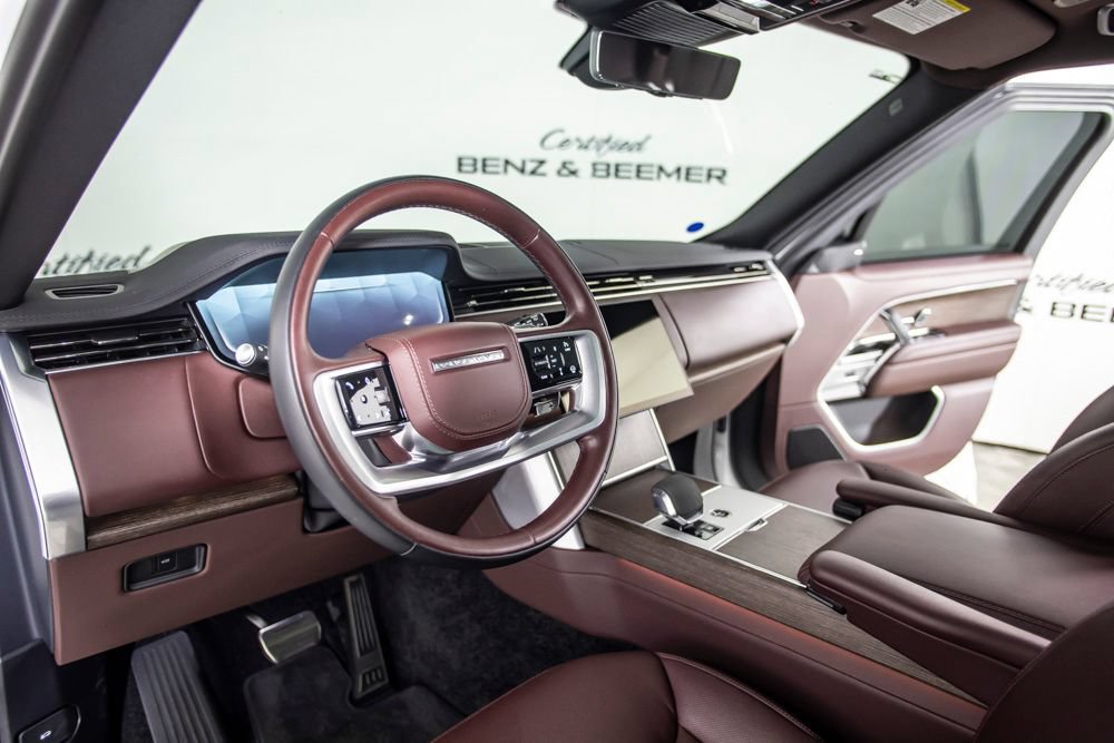 Used 2024 Land Rover Range Rover SE AWD/4WD image 20