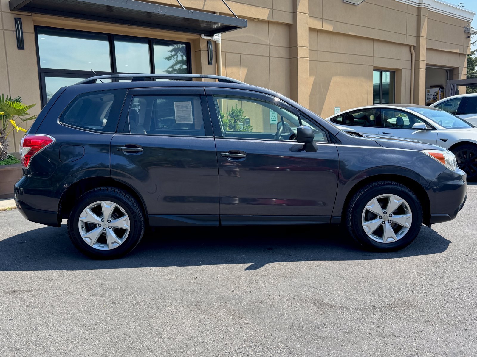 Used 2015 Subaru Forester 2.5i w/ Alloy Wheel Package AWD/4WD image 8