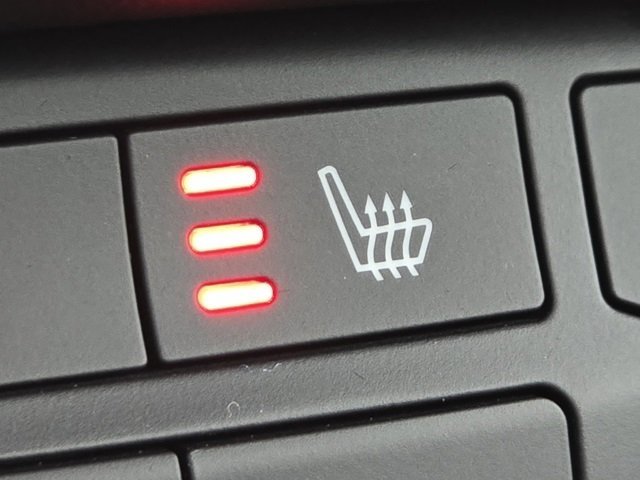 Used 2025 Dodge Durango GT image 14