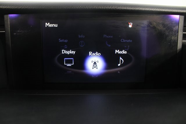 Used 2017 Lexus IS 300 AWD image 4