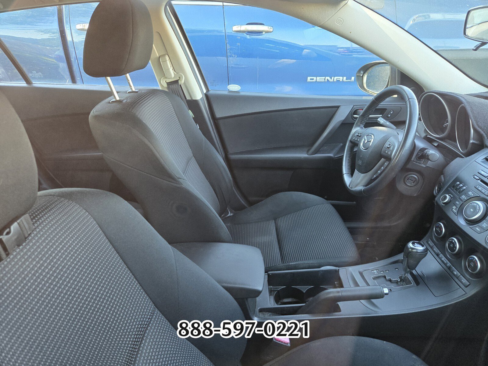 Used 2013 MAZDA MAZDA3 i Touring image 9