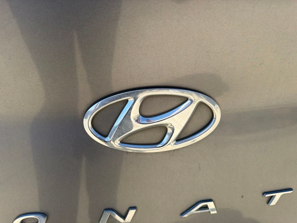 Used 2018 Hyundai Sonata SE FWD image 16