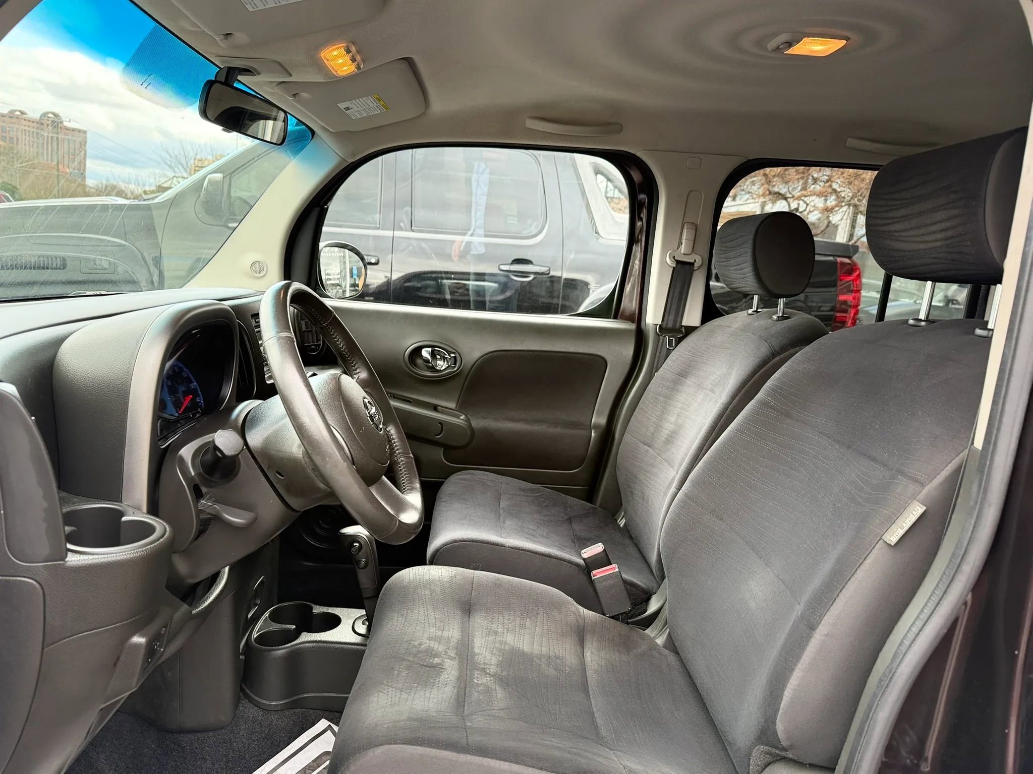 Used 2011 Nissan Cube 1.8 SL w/ Interior Designer Pkg image 10