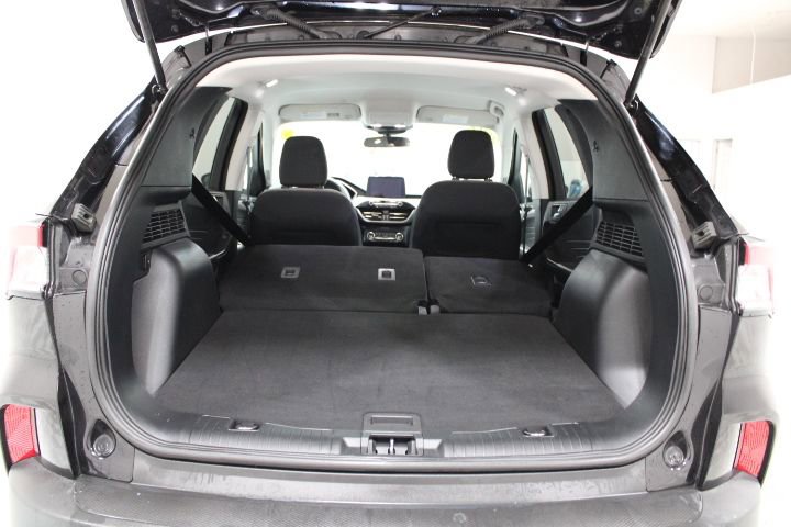 Used 2021 Ford Escape SE image 14