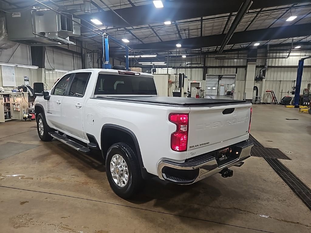 Used 2024 Chevrolet Silverado 2500 LT image 5