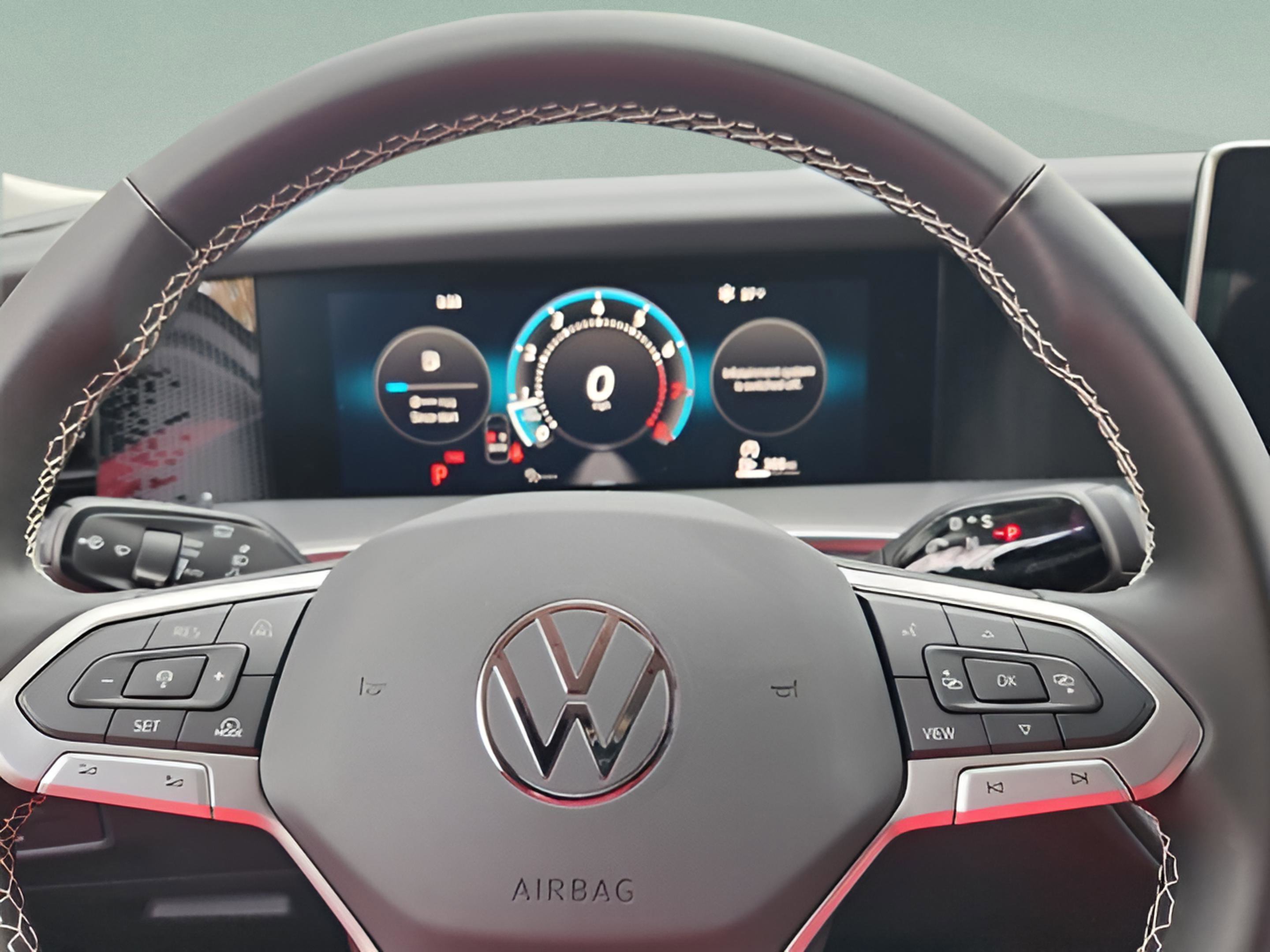 New 2026 Volkswagen Tiguan S image 17