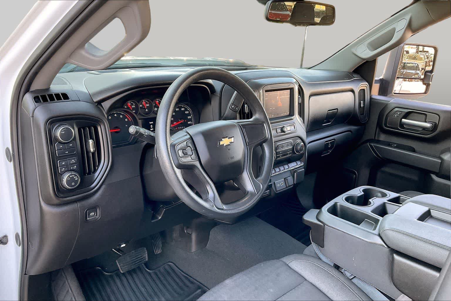 Used 2025 Chevrolet Silverado 2500 Custom w/ Custom Value Package AWD/4WD image 16
